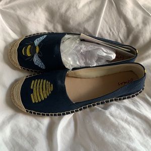 Joules size 8 espadrilles navy …. Lightly used.